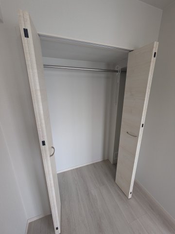 ジェノヴィア六町0102号室 収納