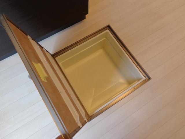 Ｍ’ｓ　Ｃｏｍｆｏｒｔｏ（エムズコンフォルト） 床下収納