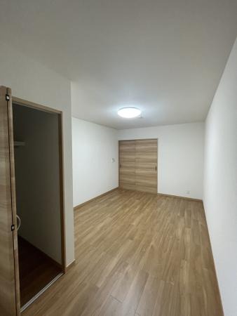 ティーリミテッド2階 内観