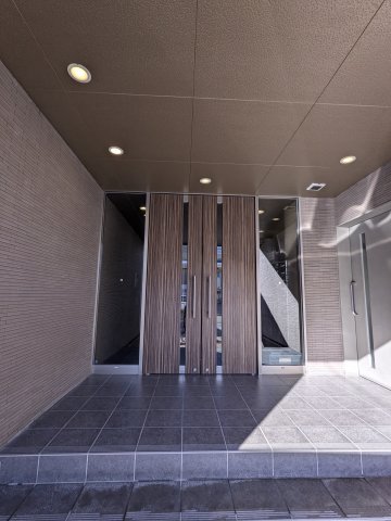 オクドテラス404号室 エントランス