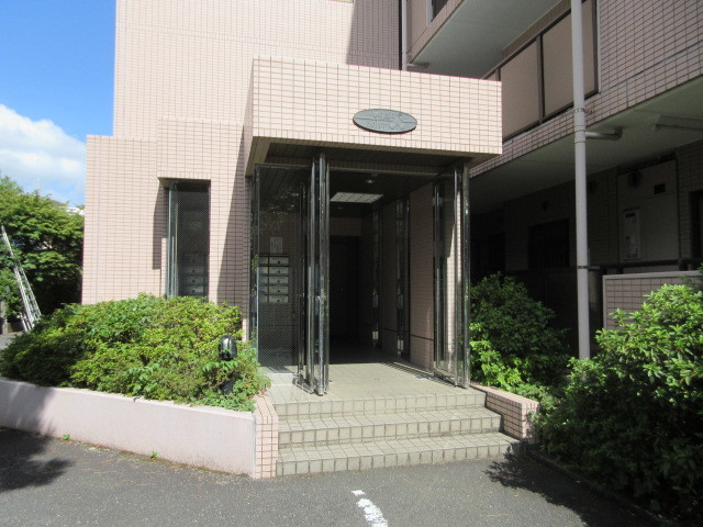 ＣＥＲＥＺＡ　ＳＡＫＡＭＯＴＯ0104号室 エントランス