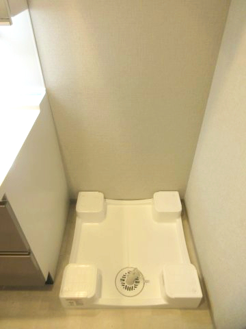 びゅうリエット横浜東神奈川315号室 室内洗濯機置場　※現況優先