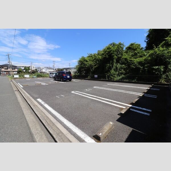 プレジオ201号室 ★駐車場★