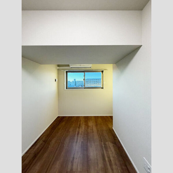 サンジョイアゼロ712号室 洋室5.4帖