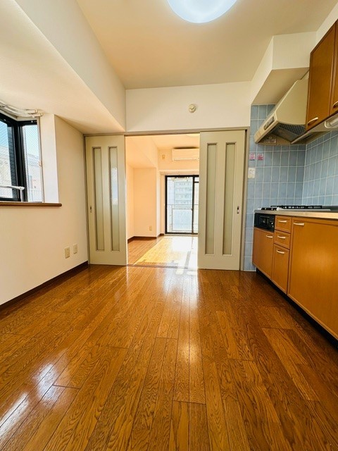 ハチホウハイツ１１ リビング