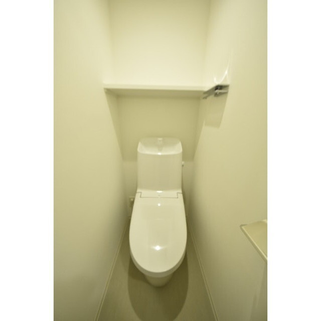 グランパセオ代々木上原B105号室 内観