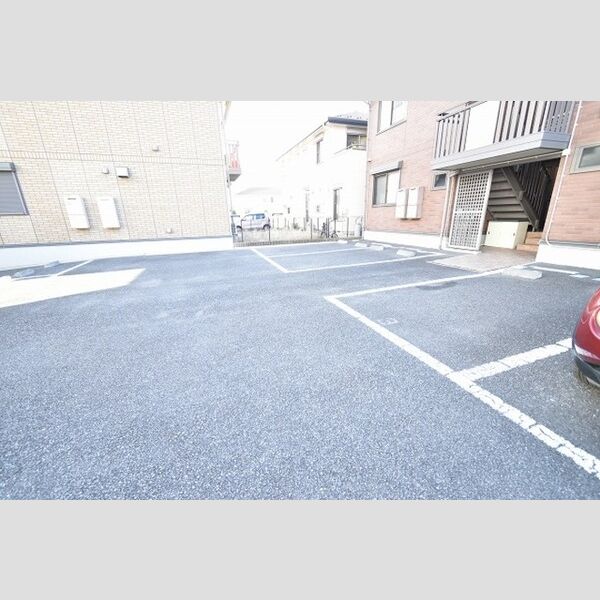 プリマベーラ・ユカ　A102号室 駐車場