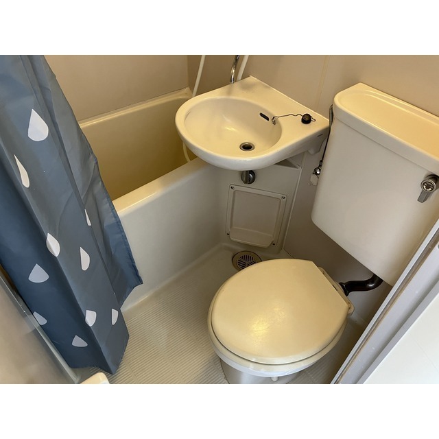 ＳＵＲＦ　ＨＯＵＳＥ202号室 内観