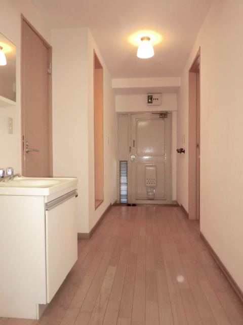 カサ・デ・コリーナ0305号室 玄関