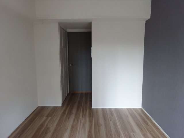 Log練馬／ログ練馬 ログ練馬