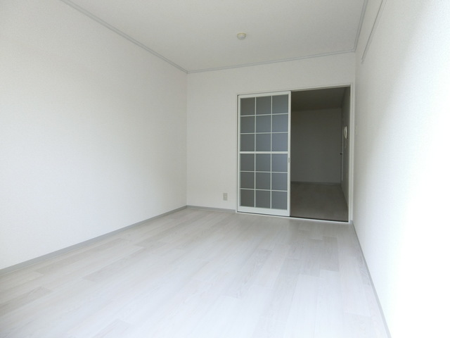 グリーンプラザ２0102号室 リビング