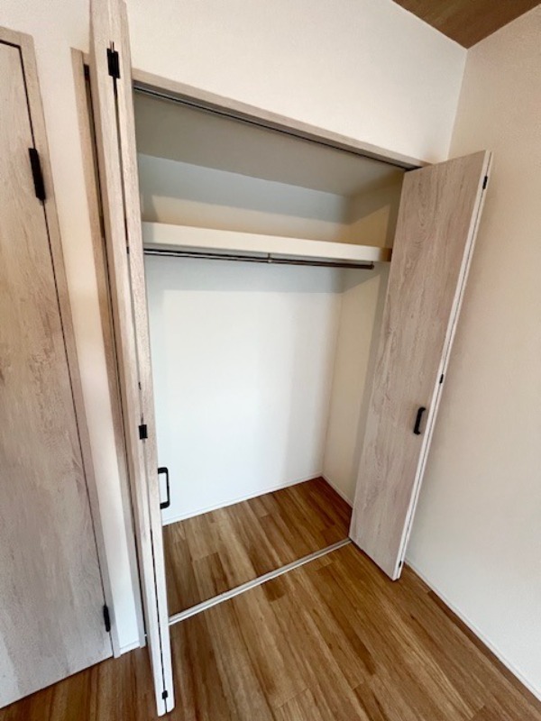 レジディア中目黒Ⅱ3階 収納