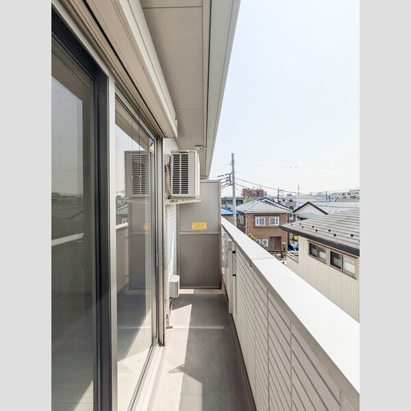 コリーヌヴェール上小303号室 バルコニー