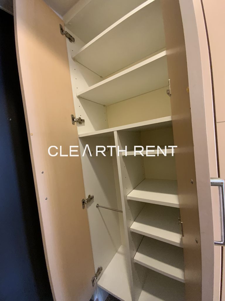 パレステュディオ新宿ＷＥＳＴ トール型下足入れ