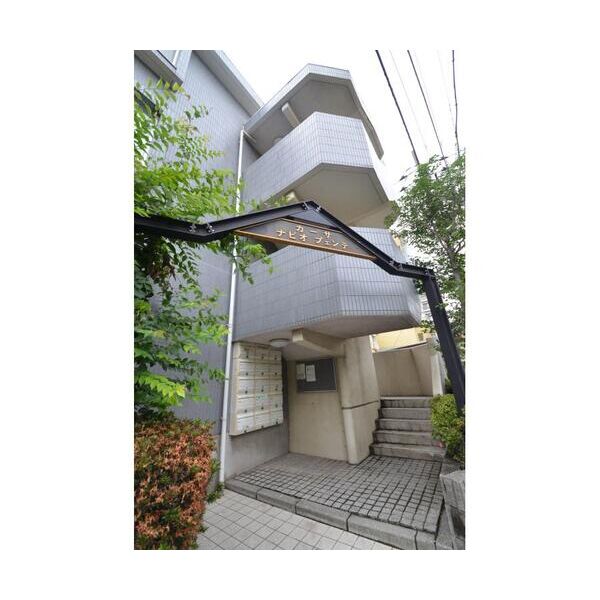 カーサ・ナビオプェンテ 外観