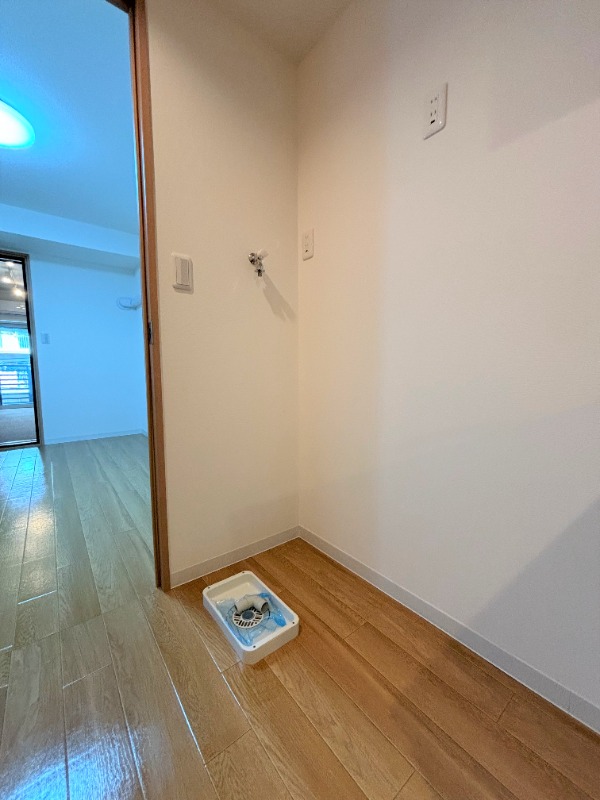 レジディア横濱大通り公園9階 洗濯機置場