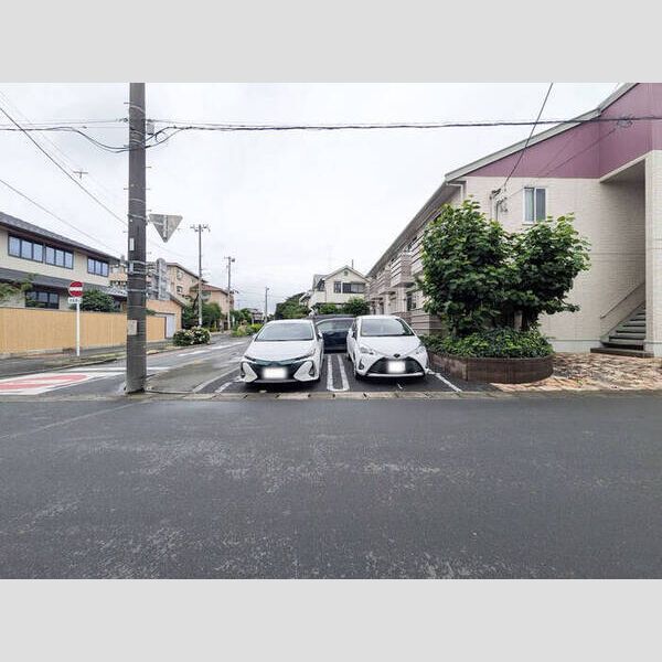 アンソレイユ 駐車場