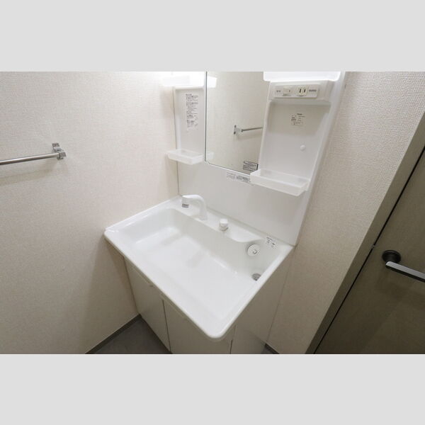セントラルハイム　B 洗髪洗面化粧台