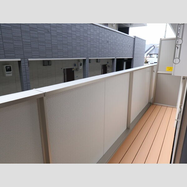 Dawson バルコニー