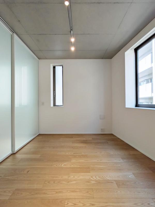 ルクール市ヶ谷払方町(旧ARK HOUSE 市ヶ谷払方町)2階 バス