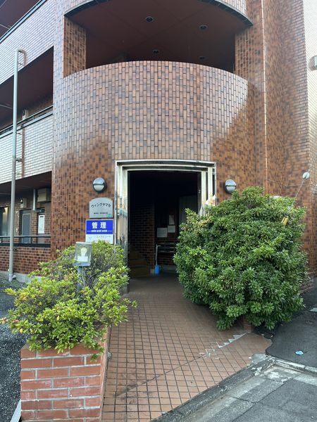 ウイングヤマセ エントランス