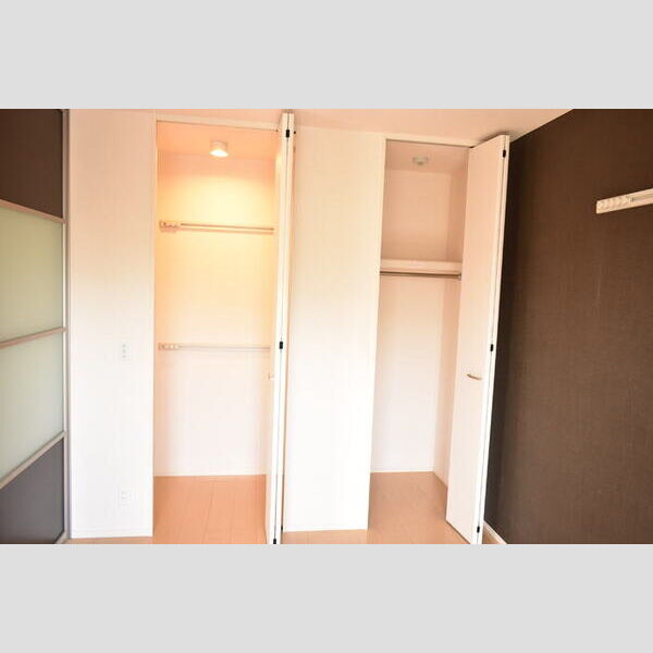 プリムヴェール　十六番館 ワンステップクローゼット