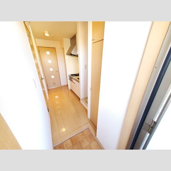 サンベルテ菅沼　Ⅰ301号室 同建物別部屋の参考画像