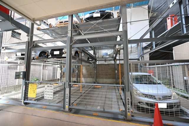 パレステュディオ渋谷本町7階 駐車場