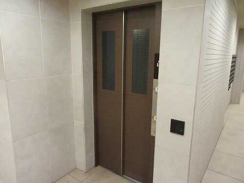 ガーラ・レジデンス府中宮西町10階 エレベーター　2026年1月撮影の写真