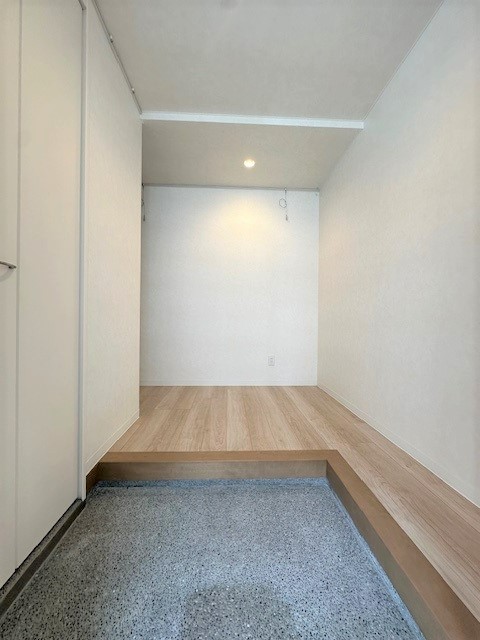 広尾アパートメント203号室 玄関