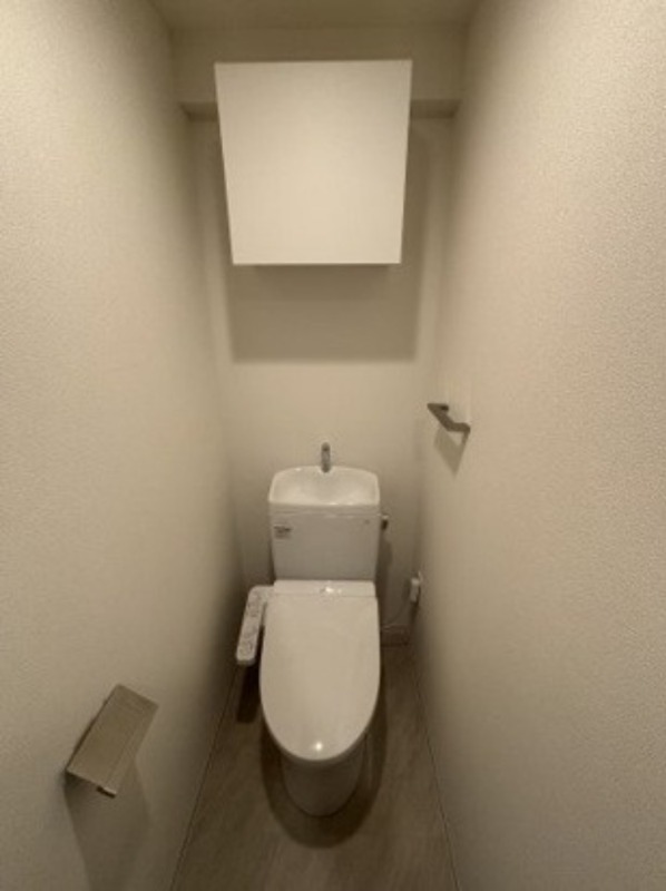 ジェノヴィア小村井9階 トイレ