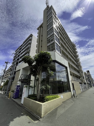 スカイコート生麦の外観画像