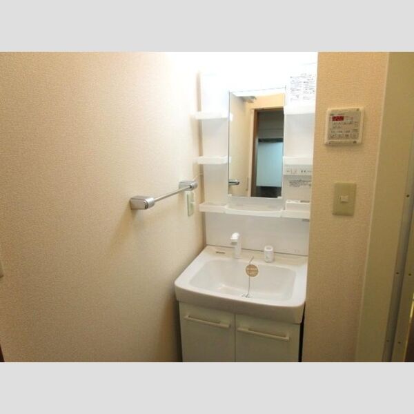 ベレンヘーナS・I 洗髪洗面化粧台