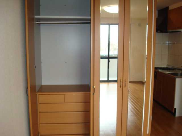 ラフィーネ クローゼット