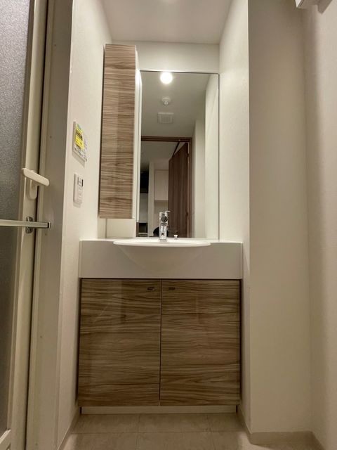 ガーラ・プレシャス新小岩8階 洗面