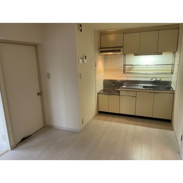 レヂオンス小手指205号室 内観