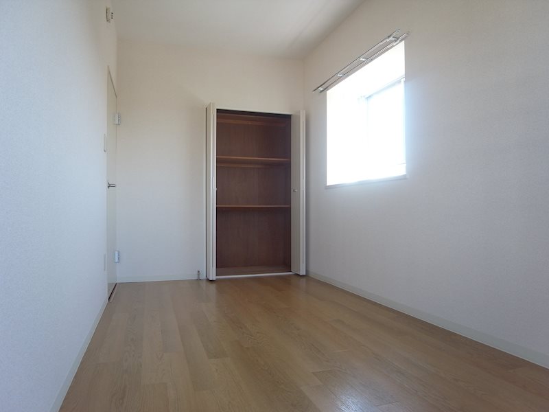 コーポレート相模原富士見5階 寝室