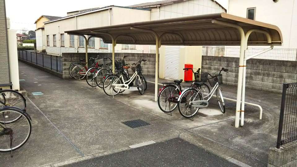 レオパレスエントピア105号室 駐輪場