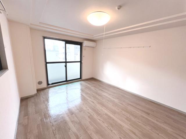 エスポアール・ソガ 洋室