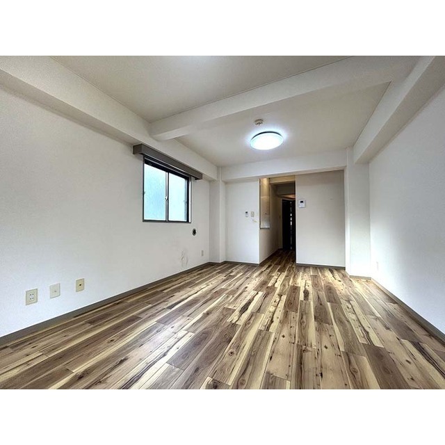 STO本郷201号室 2面採光・角部屋