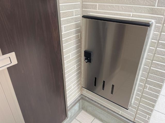 サンフラワーガーデン103号室 宅配ボックス