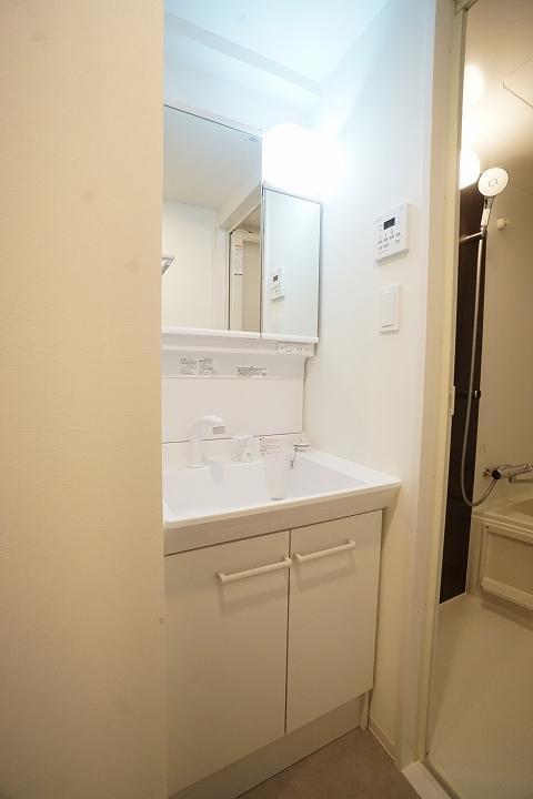 Weave Base Itabashi Honcho6階 洗面所