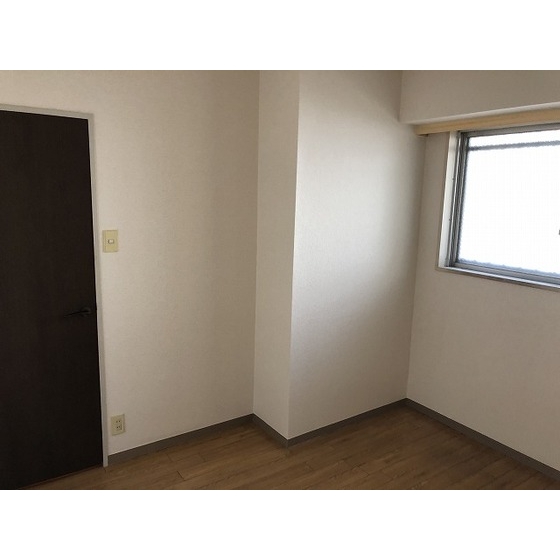 コスモ横浜大通り公園0505号室 リビング