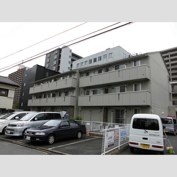 リビングタウン登戸 駐車場