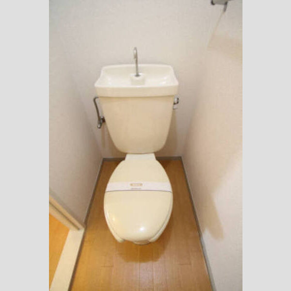 パールハイツ鏑木201号室 201トイレ