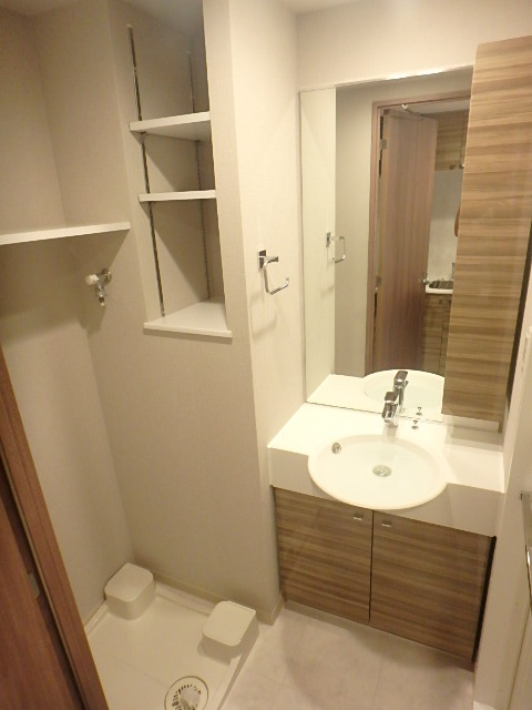 ガーラ・シティ新丸子駅前 洗面