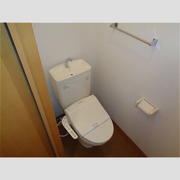 ベイコート105号室 温水洗浄暖房便座