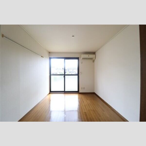 ロイヤルタウン泉　D105号室 洋室6帖