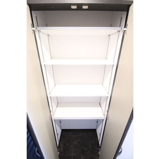 コンポジット野方 内観