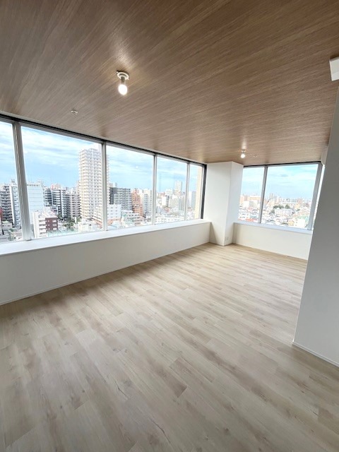 レジディアタワー上池袋（タワー棟）15階 リビング